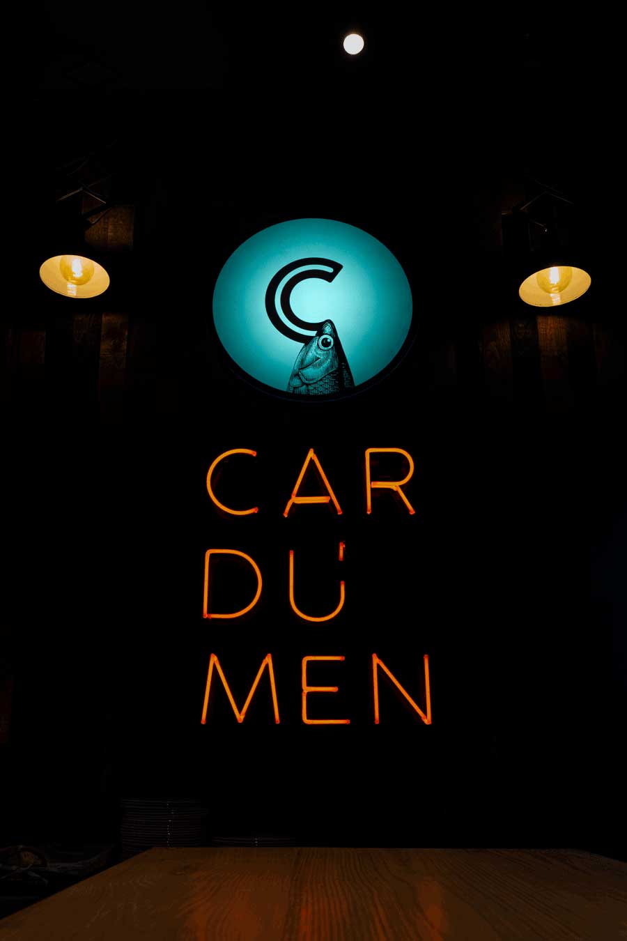 Cardúmen, restaurante en Madrid. Interiorismo de Triscaideca (foto 5)