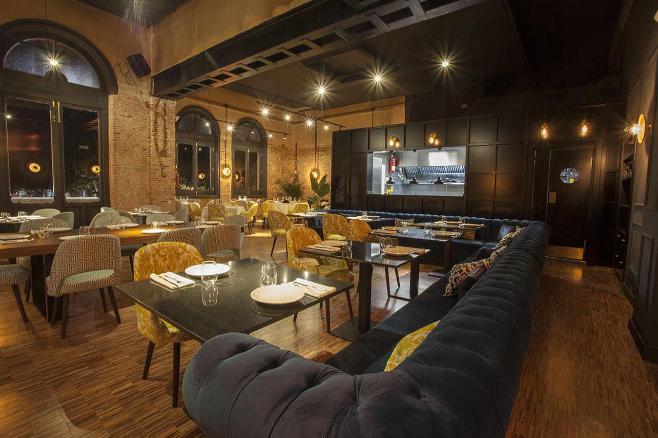 Casino Alcalá, restaurante en Alcalá de Henares. Interiorismo de Triscaideca (foto 2)
