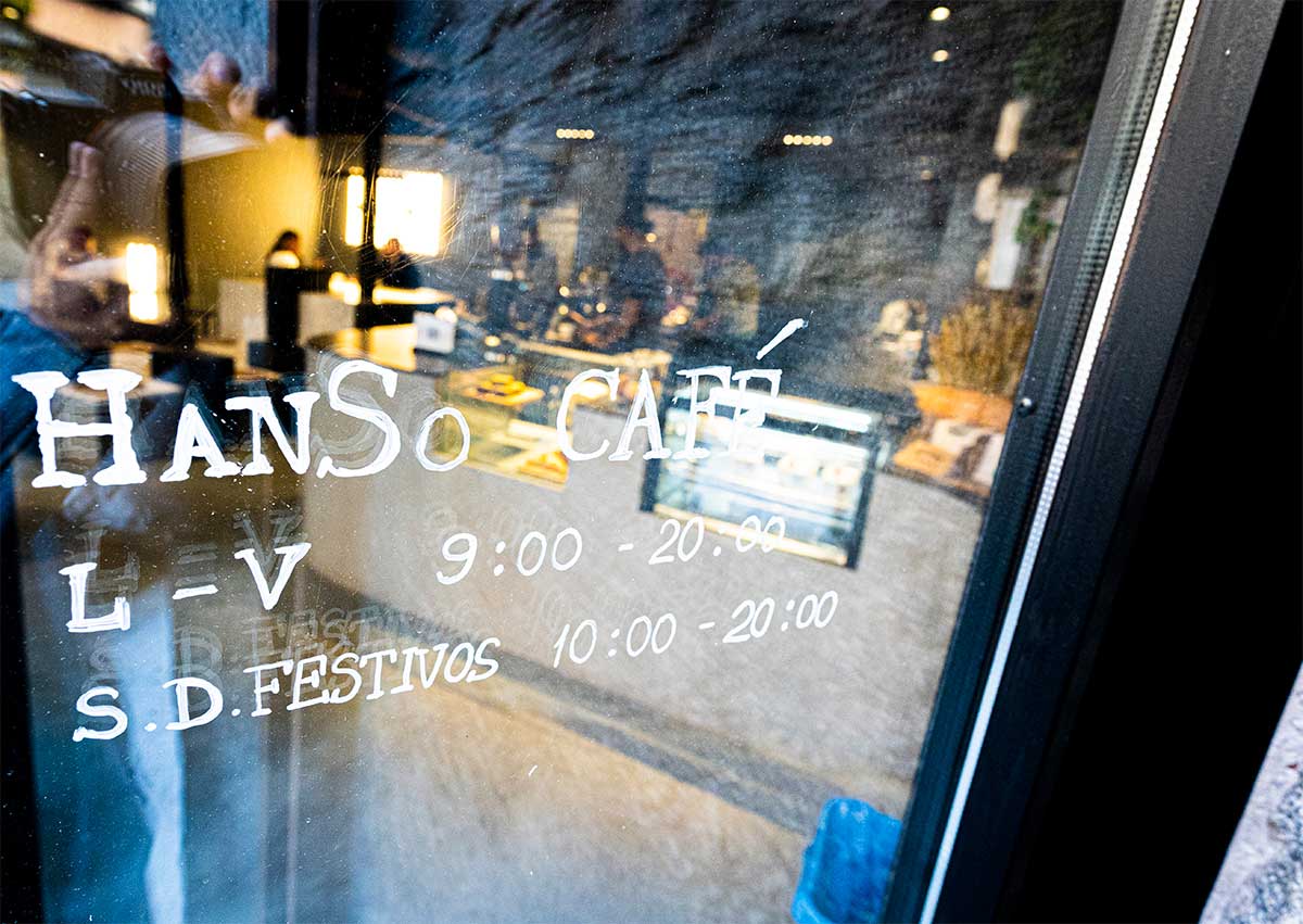HanSo Café, cafetería en Madrid. Interiorismo de Triscaideca (foto 4)