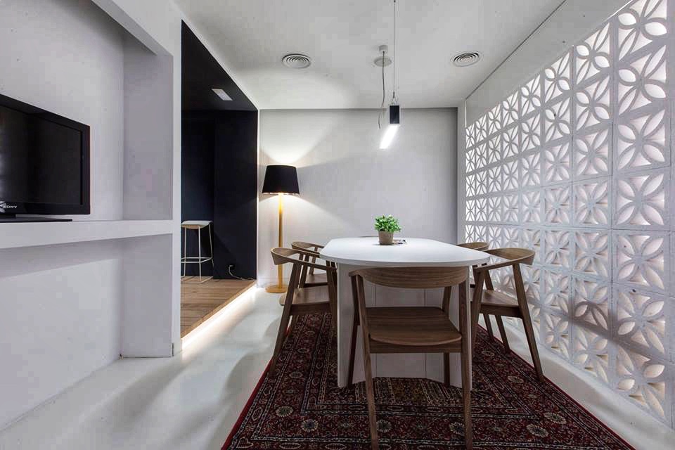 J. Taylor, oficinas en Madrid. Interiorismo de Triscaideca (foto 6)