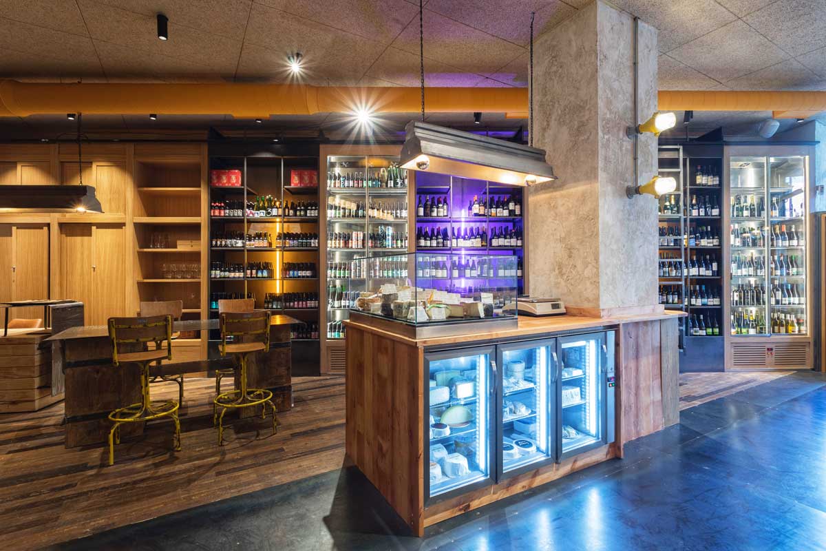 La Caníbal, restaurante en Madrid. Interiorismo de Triscaideca (foto 8)