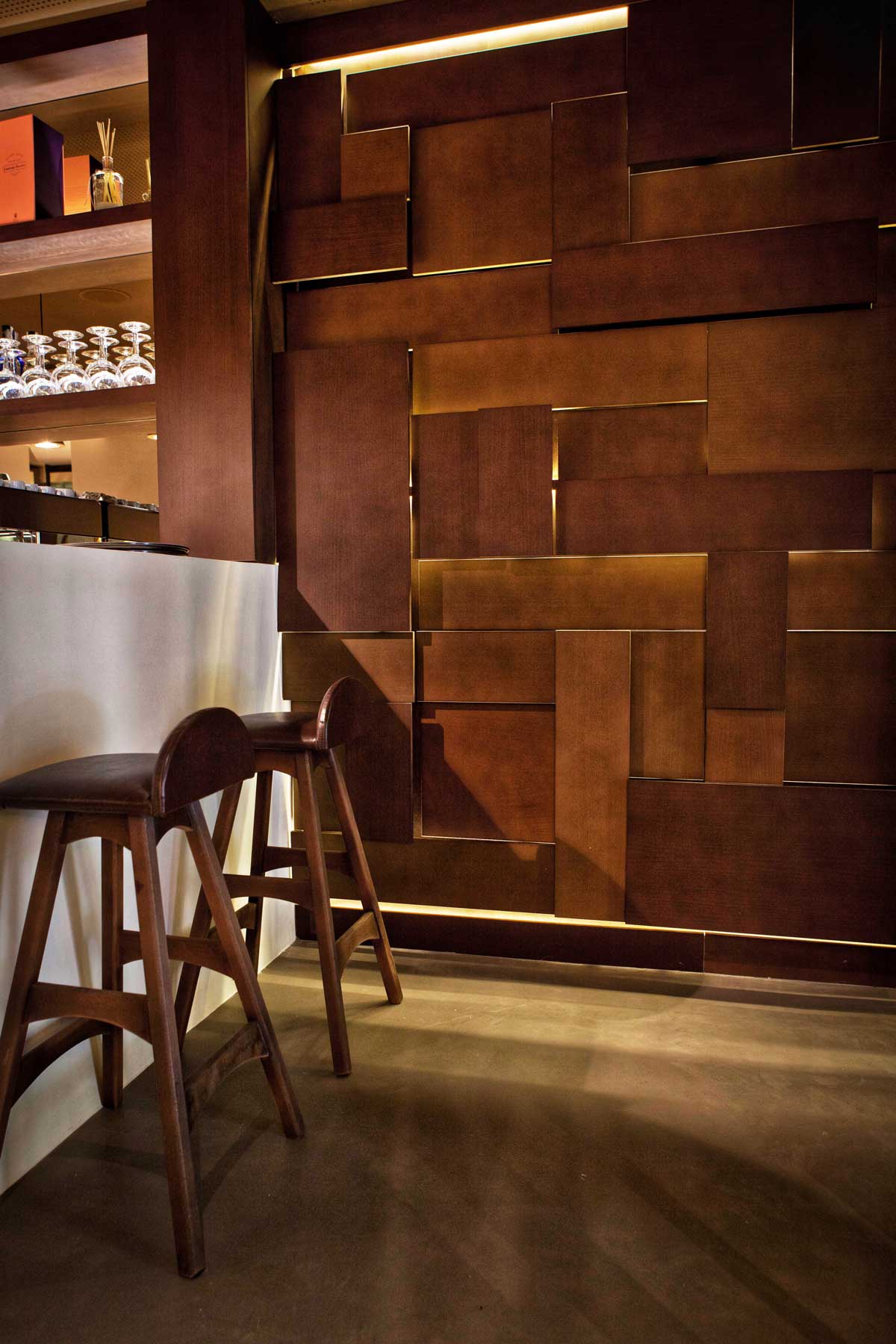La T Gastrobar, gastrobar en Madrid. Interiorismo de Triscaideca (foto 2)