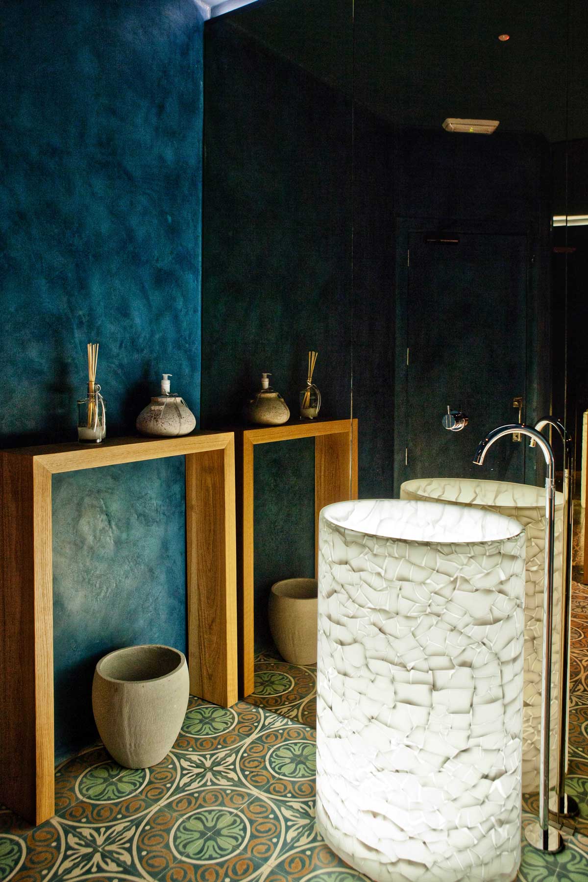 La T Gastrobar, gastrobar en Madrid. Interiorismo de Triscaideca (foto 5)