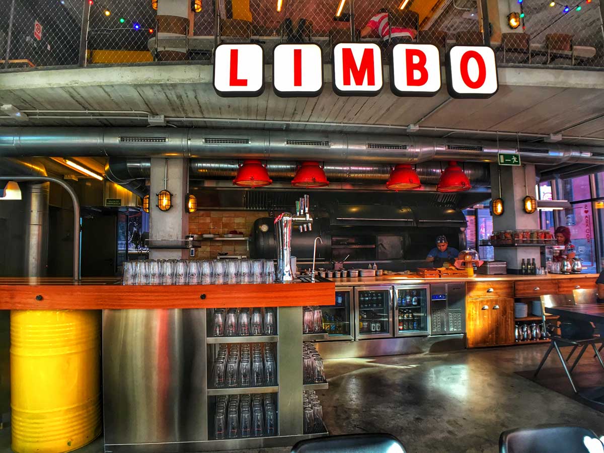 Limbo, restaurante en Madrid. Interiorismo de Triscaideca (foto 1)