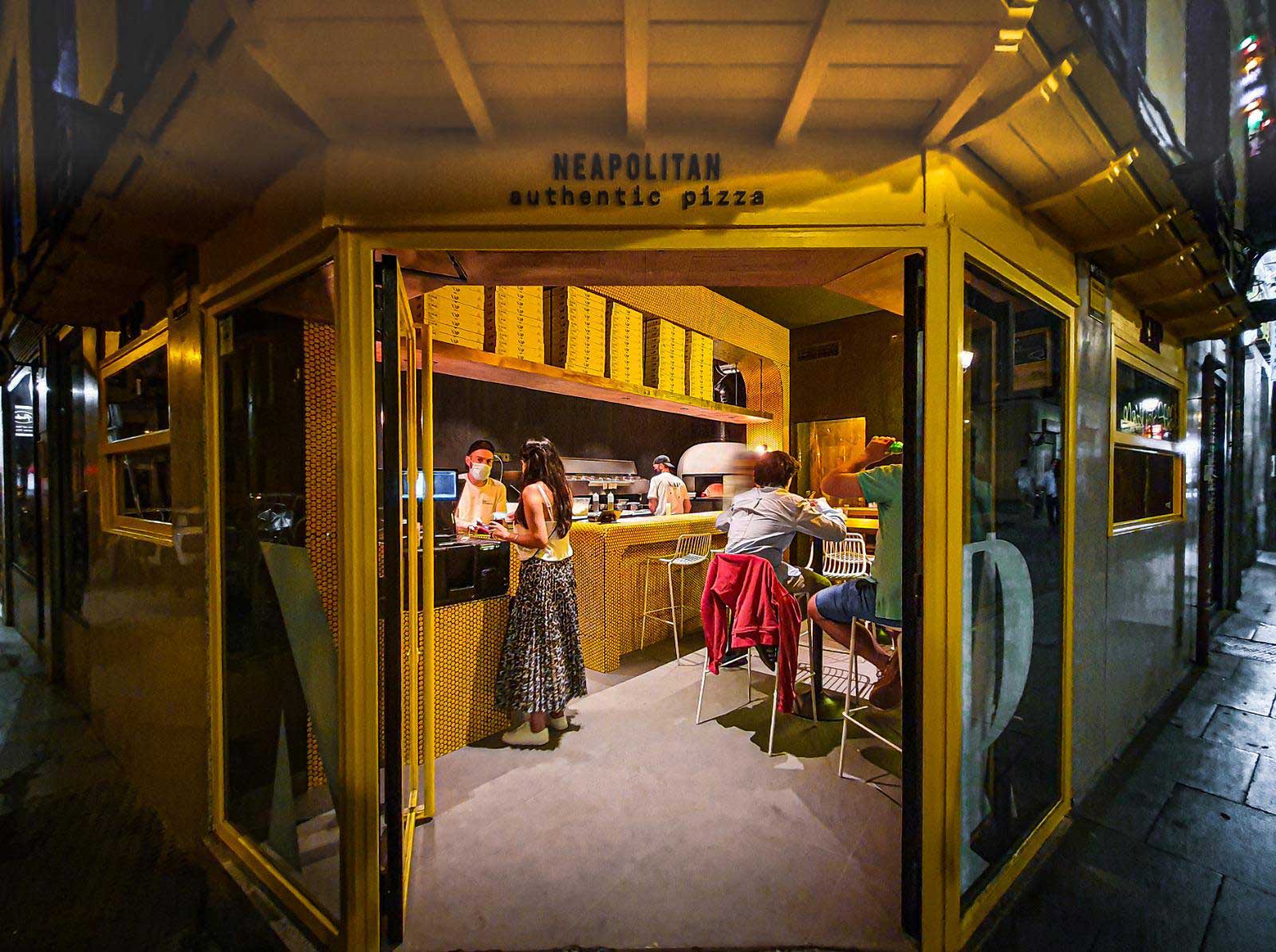 NAP Chueca, pizzería en Madrid. Interiorismo de Triscaideca (foto 3)