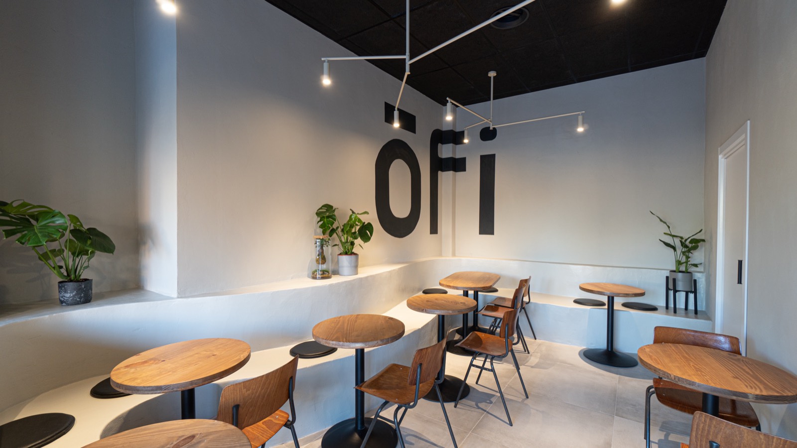 Ofi Café Madrid, cafetería en Madrid. Interiorismo de Triscaideca (foto 2)