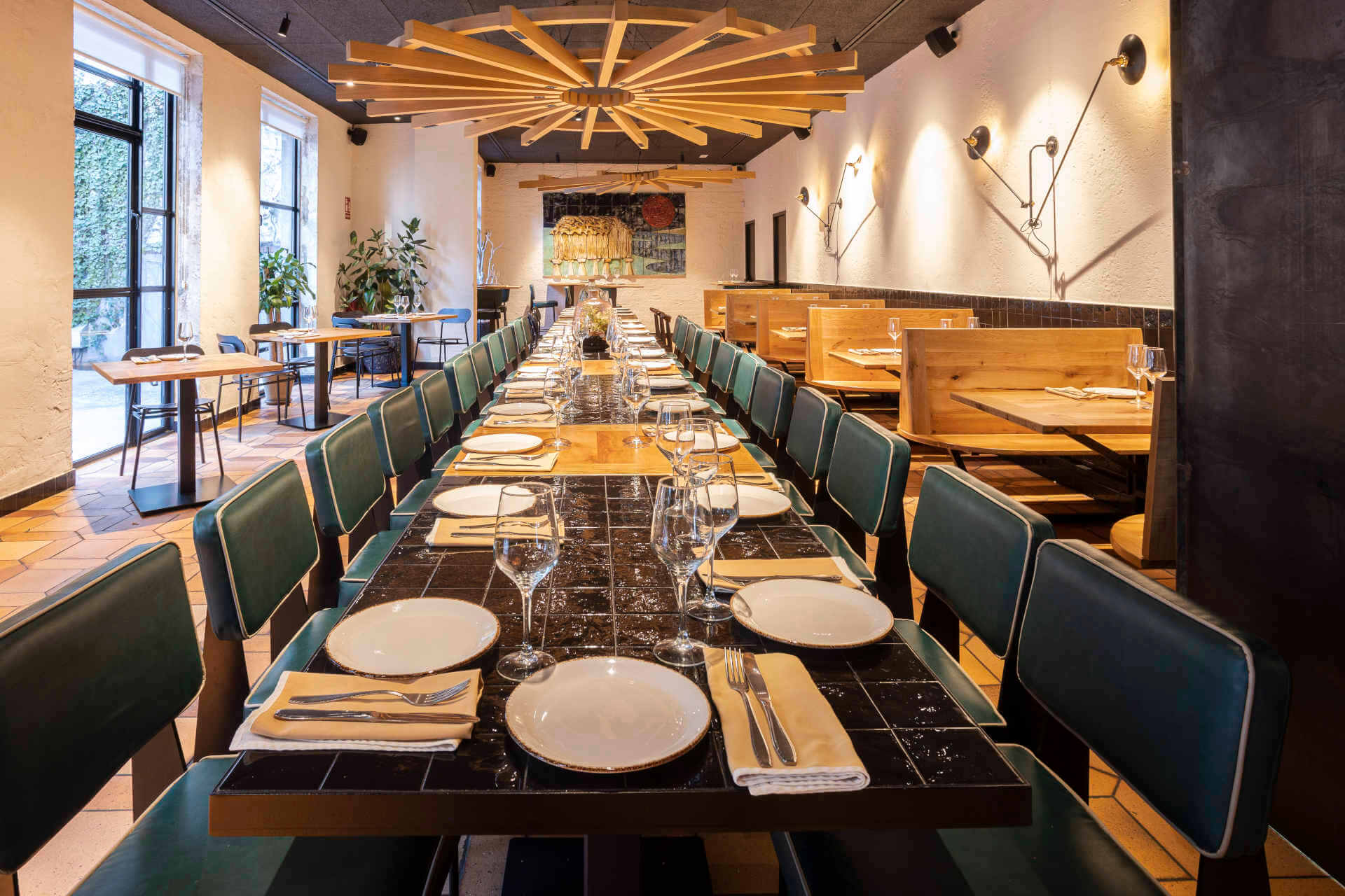 Portomarín, restaurante en Madrid. Interiorismo de Triscaideca (foto 2)
