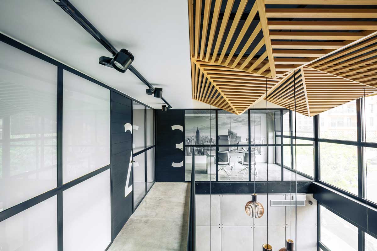 Serinac, oficinas en Alicante. Interiorismo de Triscaideca (foto 4)